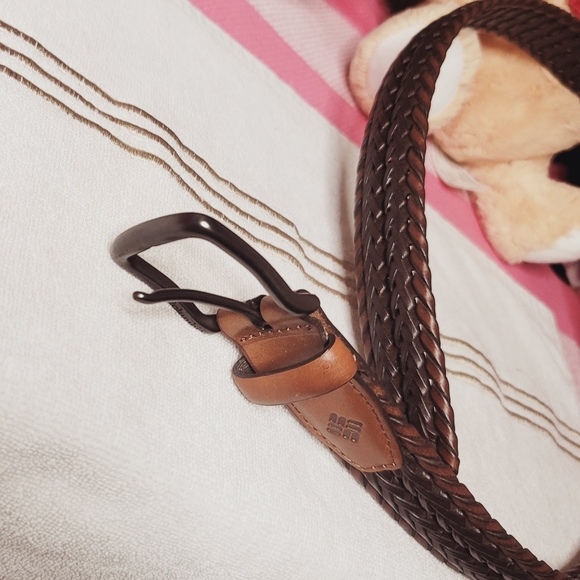 Columbia braided genuine lacing leather size small 30-32 - Picture 4 of 6